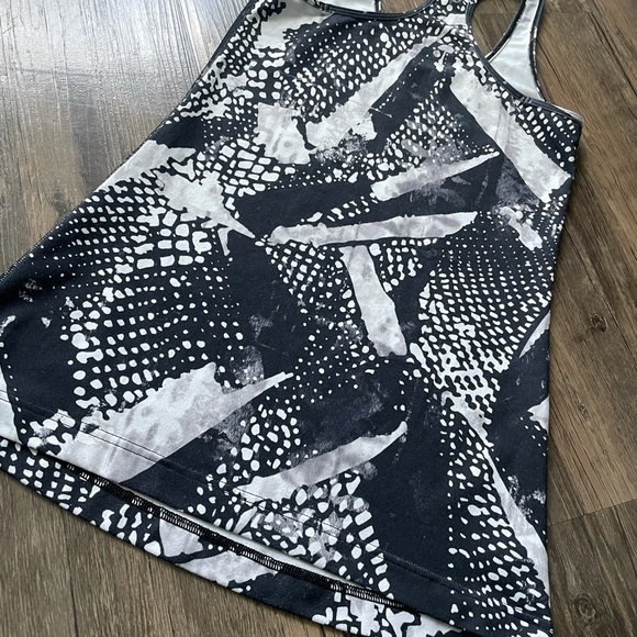 Lululemon Cool Racerback - Picture 6 of 6